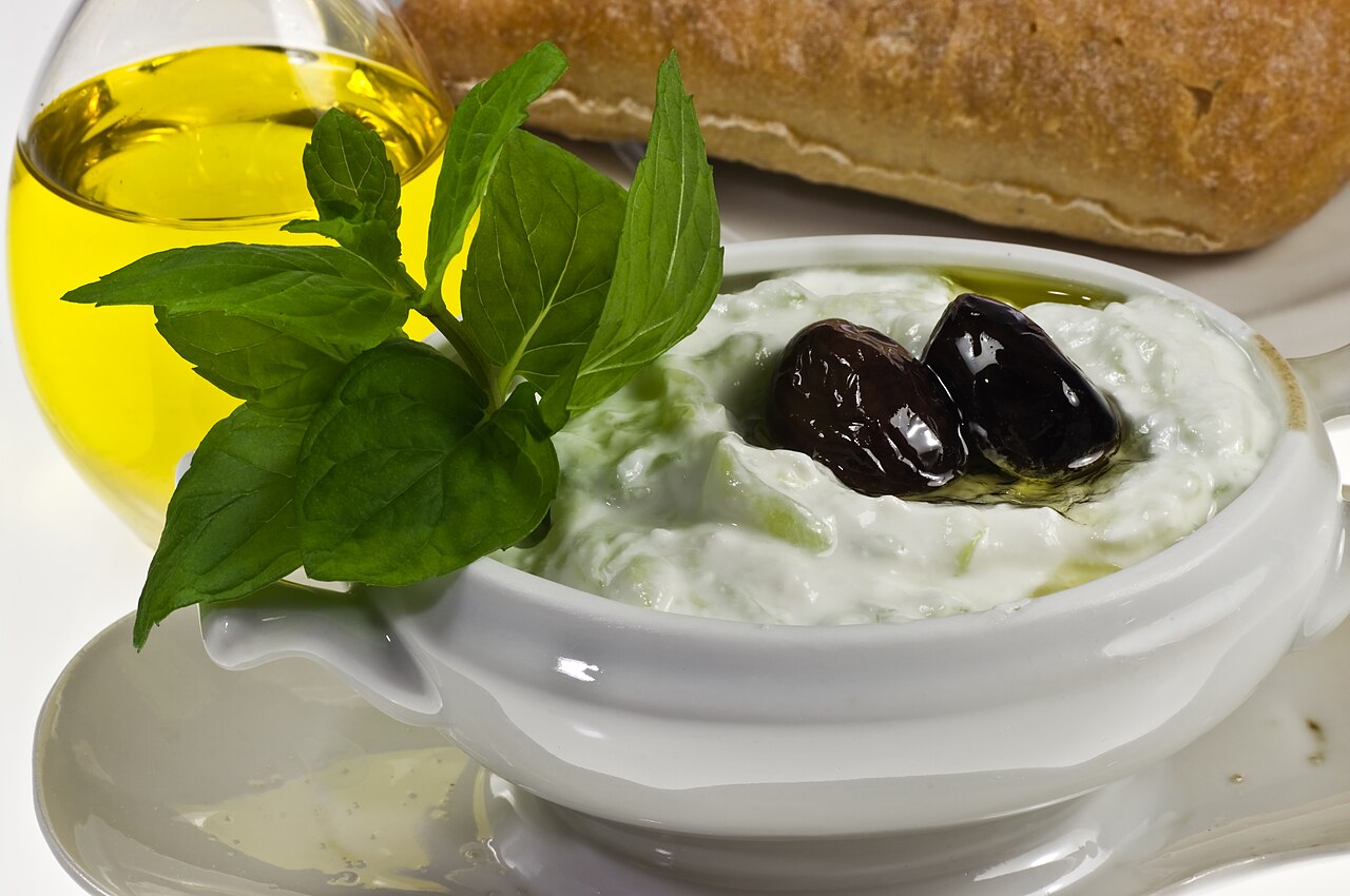 ΤΖΑΤΖΙΚΙ ΧΕΙΡΟΠΟΙΗΤΟ (μερίδα)